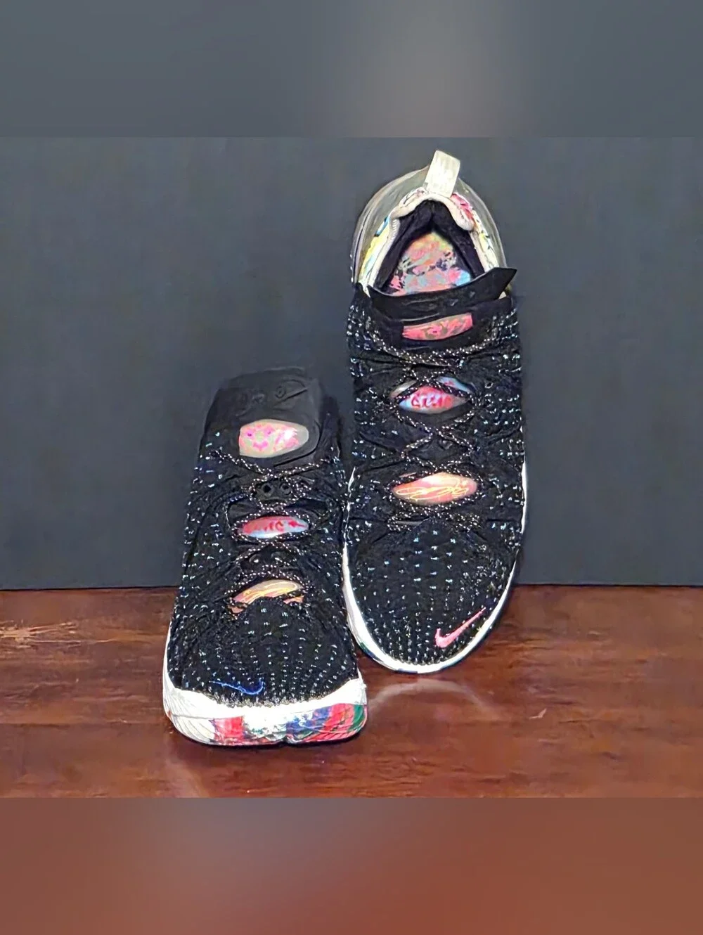 Nike Lebron James 18 